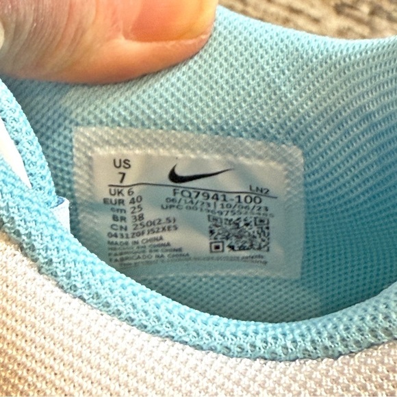 Nike Force Trout 9 Pro Cleats White Volt Aquarius Blue Men Size 7 FQ7941-100 NEW - Picture 3 of 14